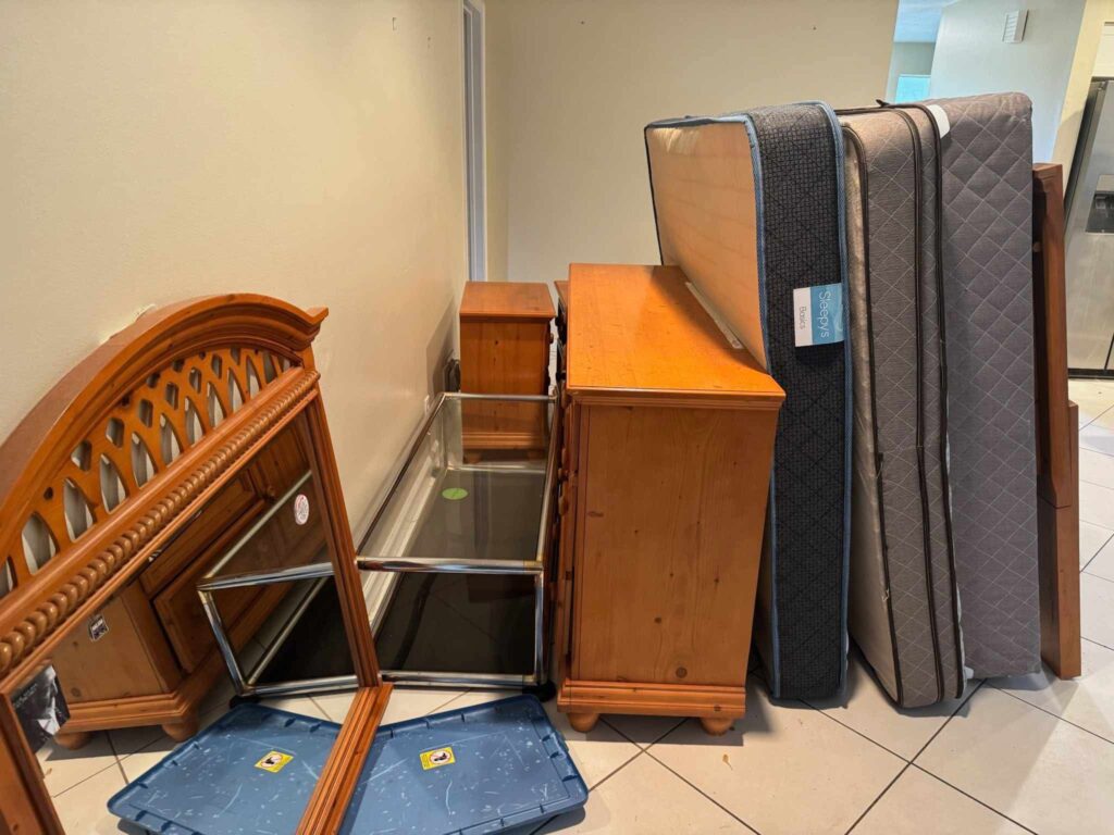 Furniture removal in Palm Beach, FL