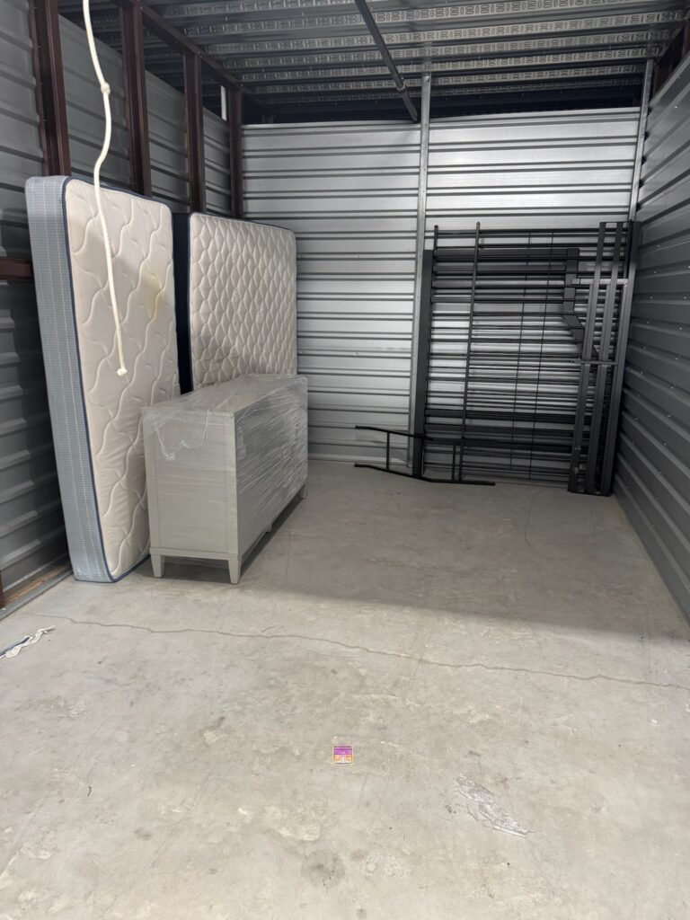 Storage junk removal in Hialeah, FL