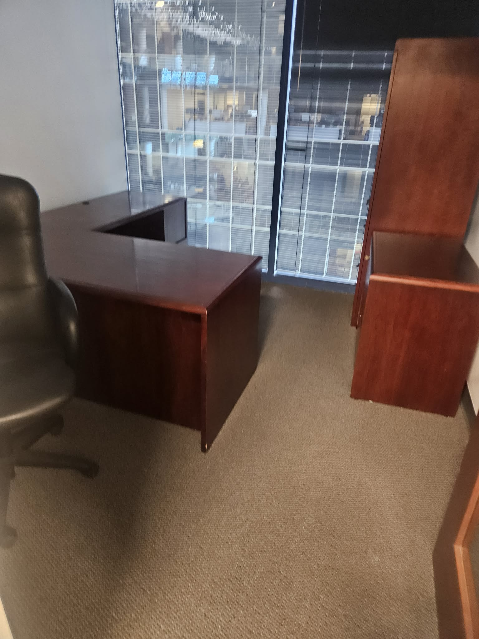 Office cleanout services in Gulfport, FL